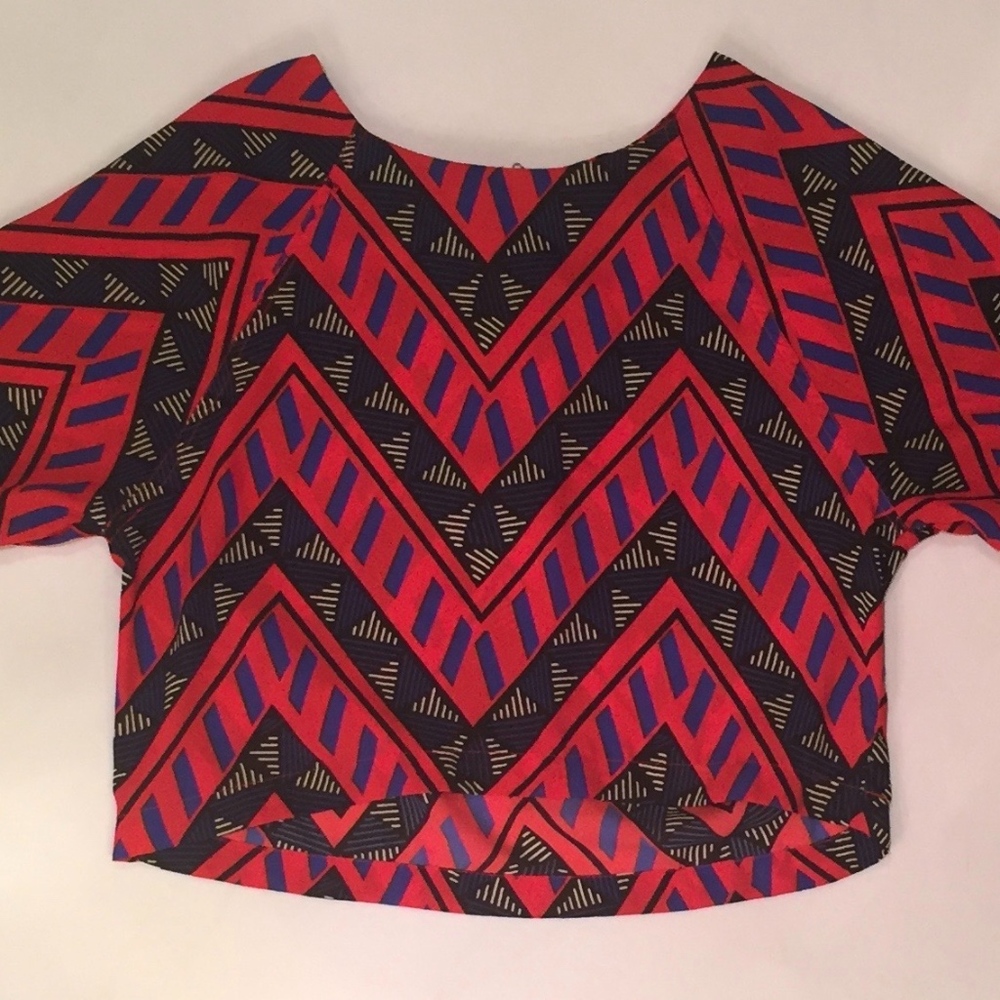 Patterned Red and Black Crop Tee